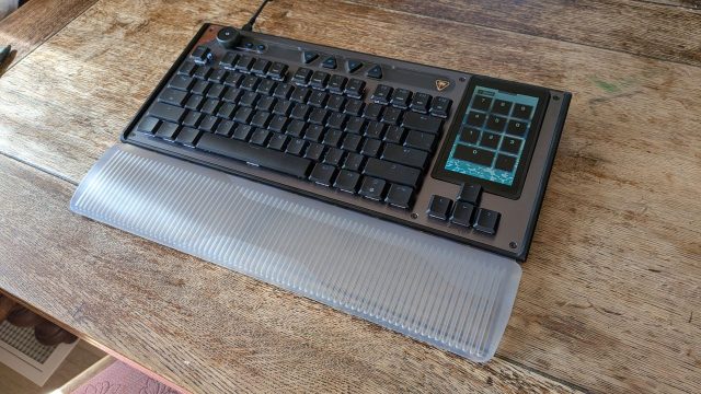 Discover the Turtle Beach Command Series KB7: A Gaming Essential
