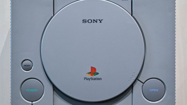 Essential Guide to Downloading Rare PS1 and PS2 Games Today
